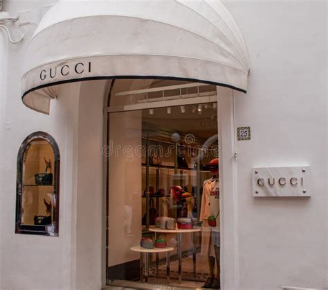 gucci capri italy